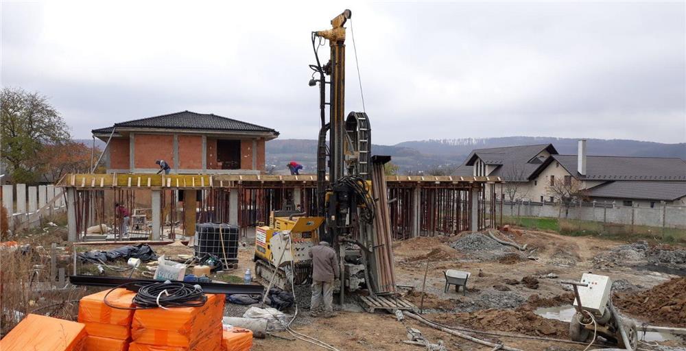 Vand instalatie foraj sonde si puturi apa Atlas Copco an 2011 6000 ore