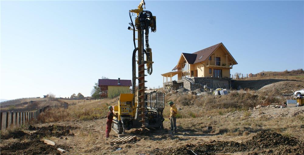 Vand instalatie foraj sonde si puturi apa Atlas Copco an 2011 6000 ore