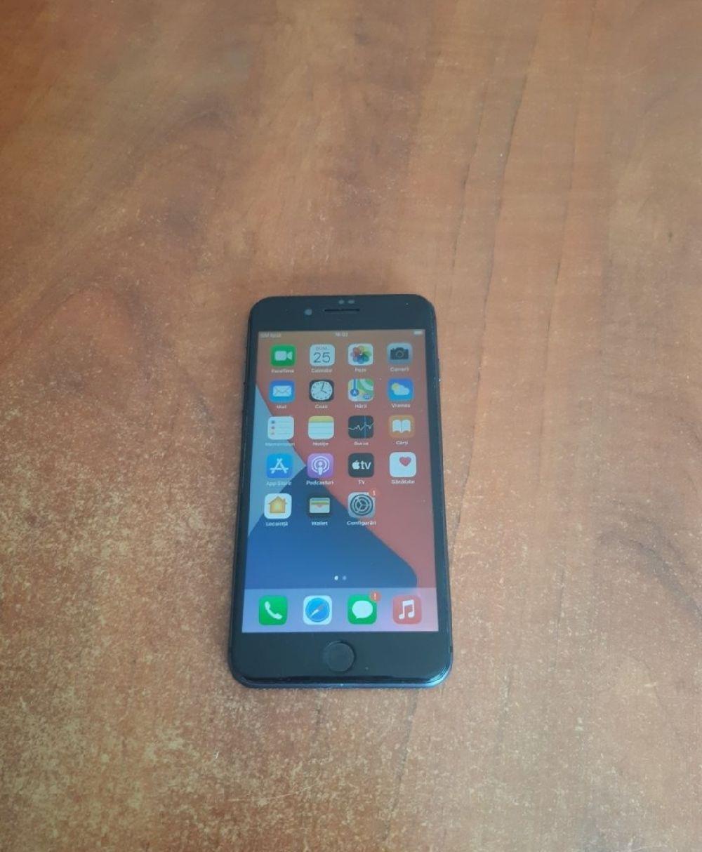 Vand Iphone 8 Pulus
