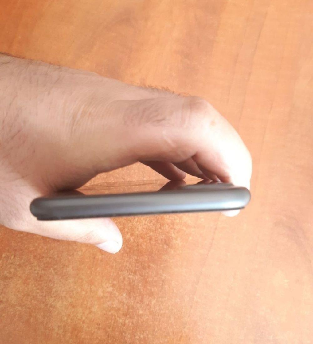 Vand Iphone 8 Pulus