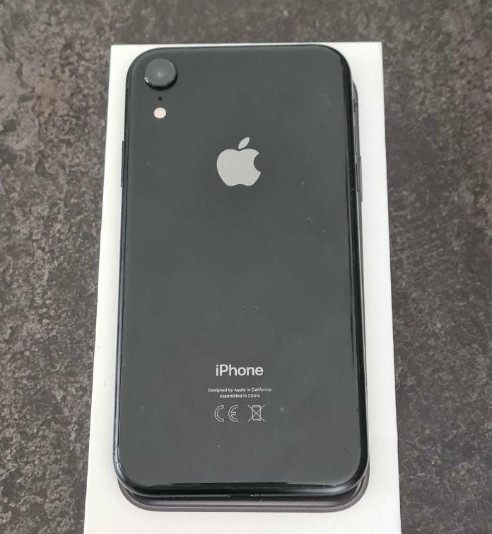 Vând Iphone XR 64 GB