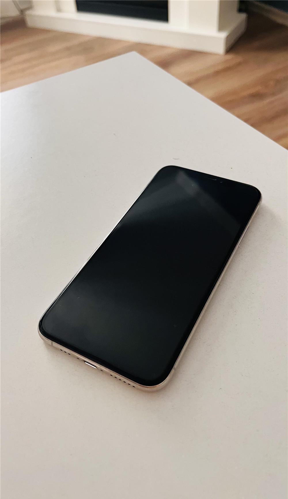 Vând iPhone XS stare foarte buna