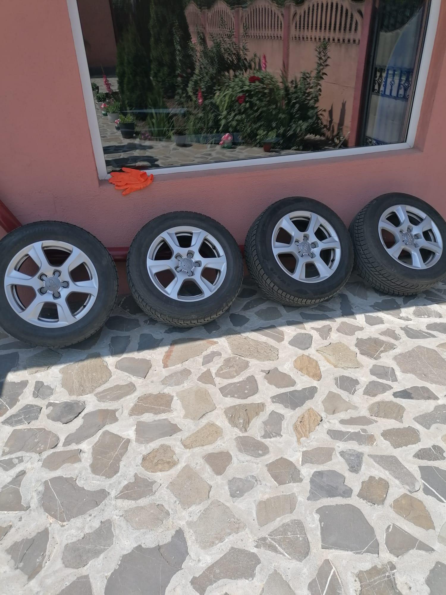 Vând jante audi aluminiu