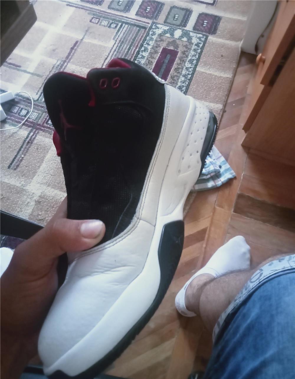 Vând Jordan Max aura 2