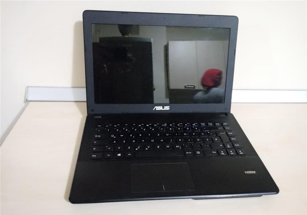 Vand laptop Asus R411M, Intel 1,86 MHz, hdd 500 GB, HDMI, camera web