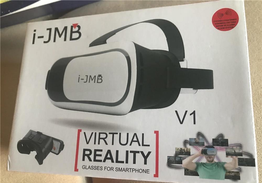 Vând  lot jucării, jocuri, carti pentru copii de la 6 ani in sus