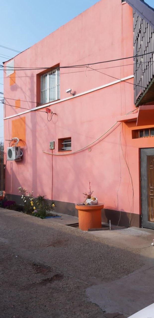 Vand magazin general cu vad +1apartament 2 camere