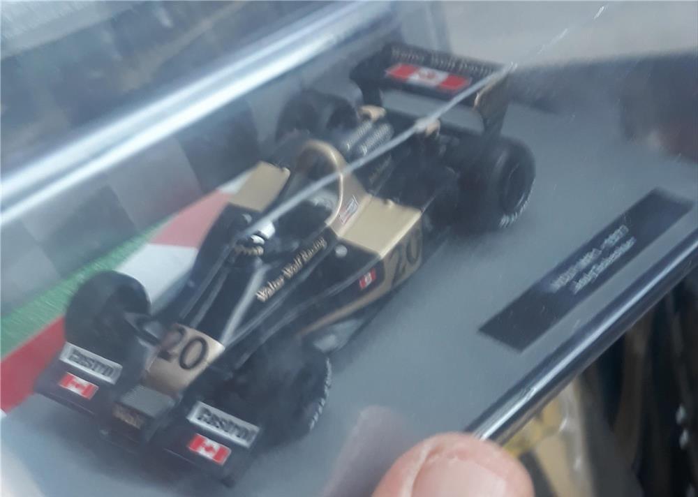 Vând Mașinuțe de colecție scara 1:43  preț 70 lei/buc. Sibiu   inf telefon