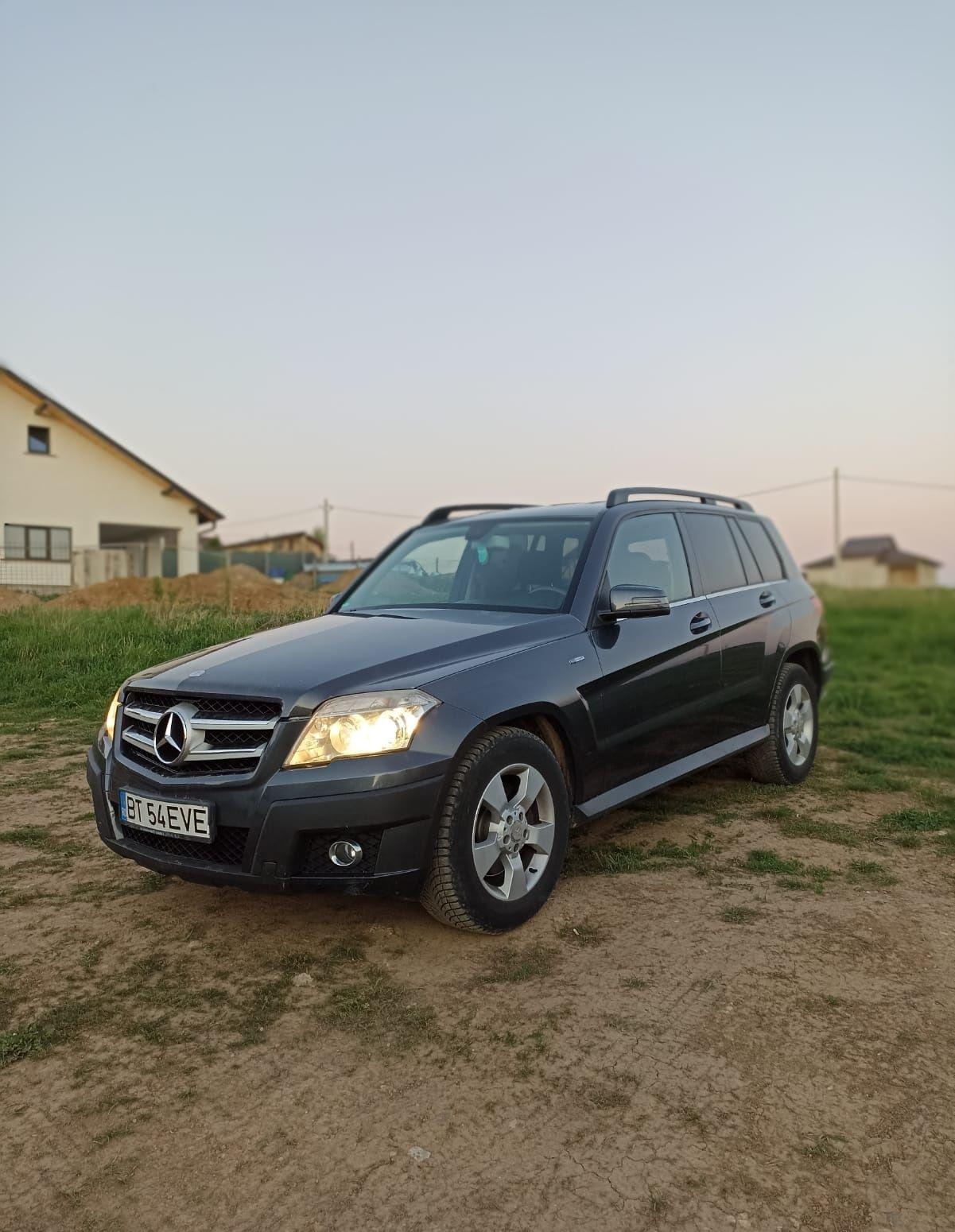 Vând Mercedes glk