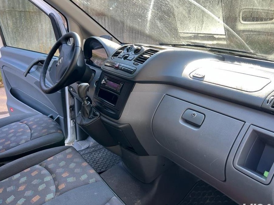 Vând Mercedes Vito 111 frigorifica