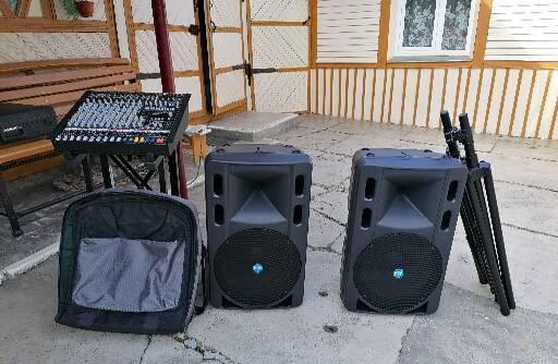 Vând mixer pasiv Dynacord 1000-3 + 2 boxe active RCF ART 500