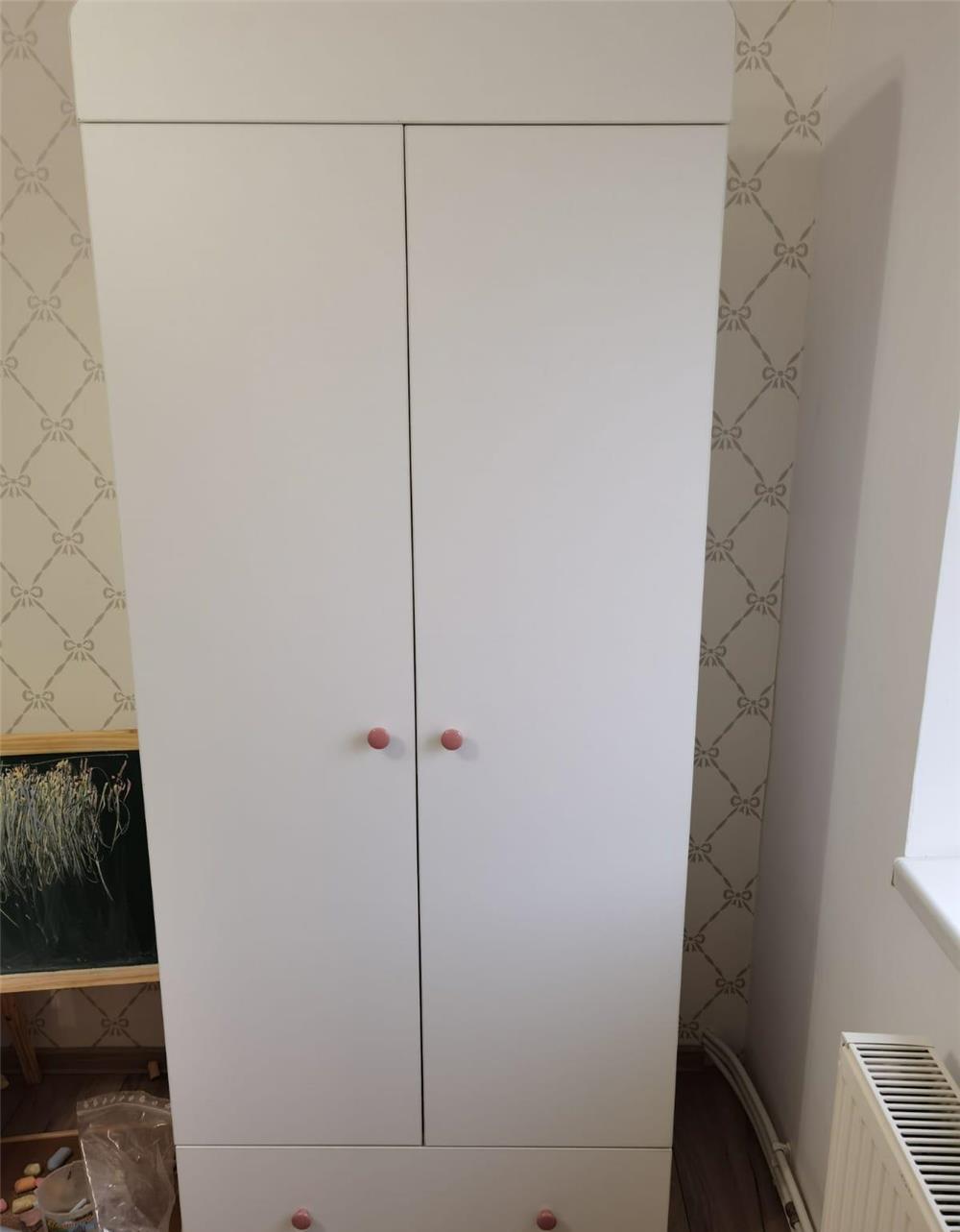 Vand mobila  de foarte buna calitate