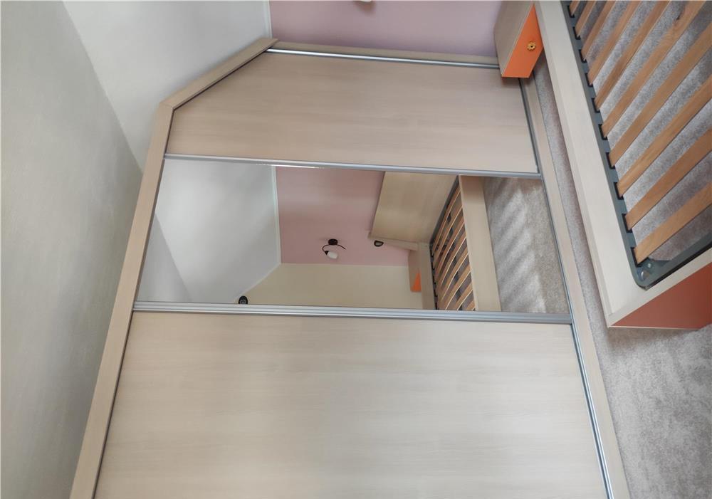 Vand mobilier dormitor