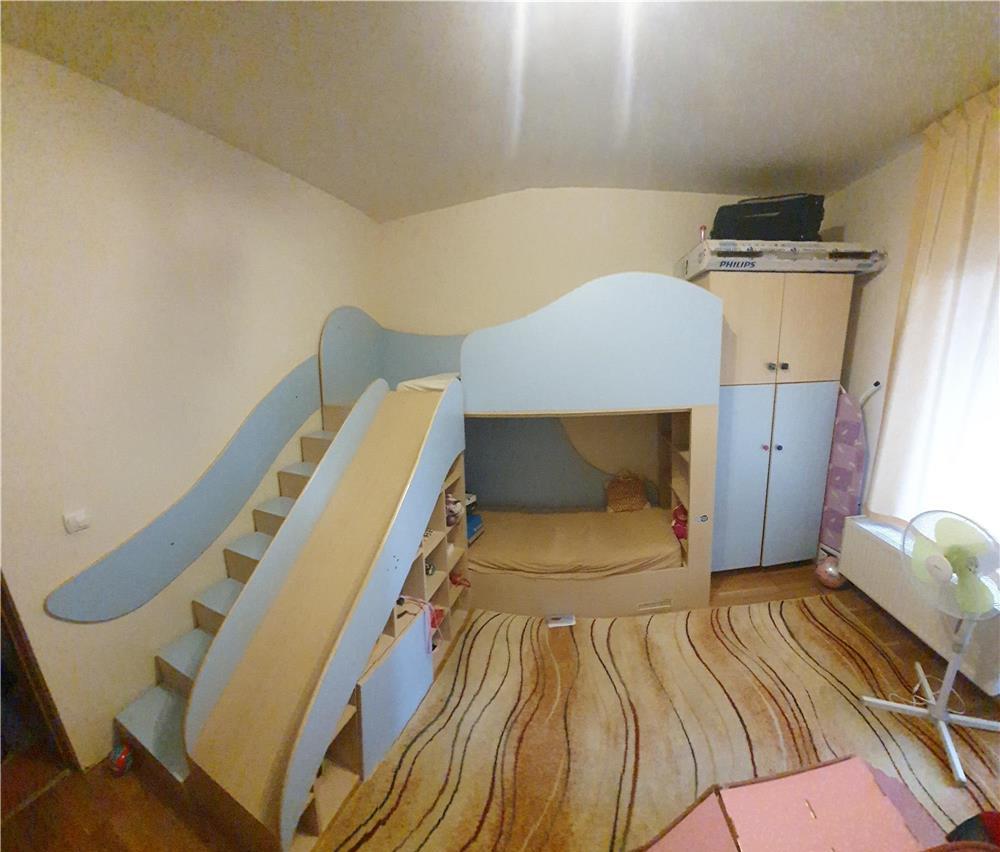 Vând mobilier dormitor copii