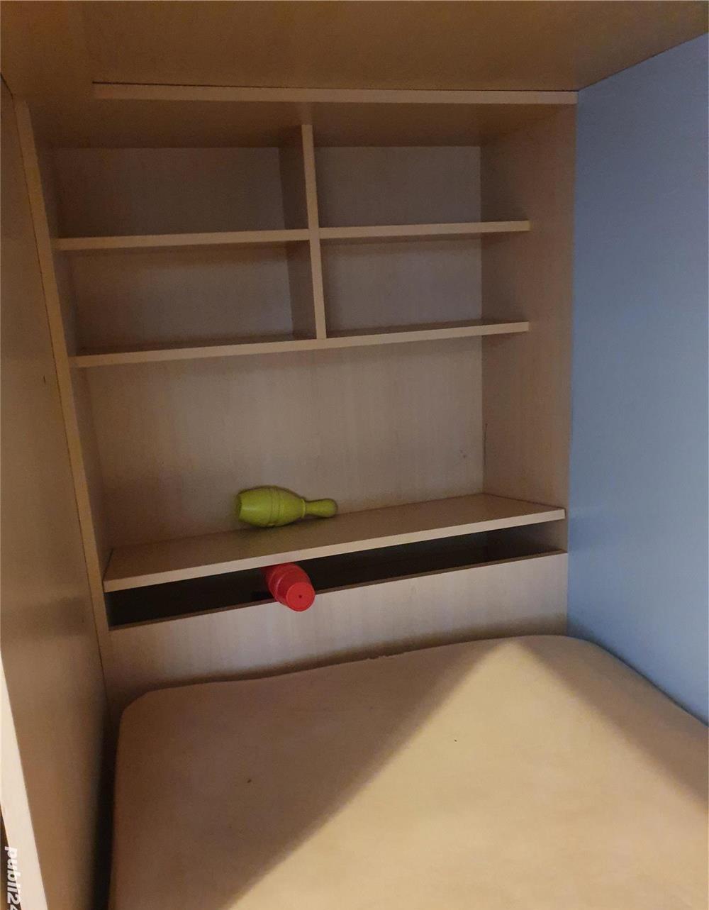 Vând mobilier dormitor copii