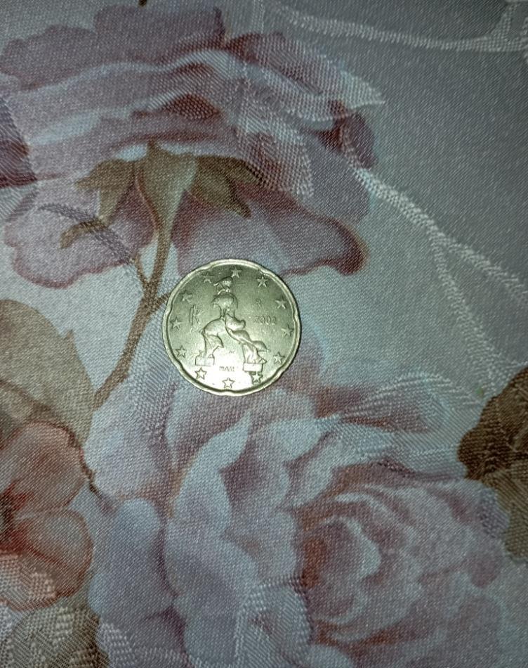 vând monedă din Anul 2002 foarte rară de 20 de EURO CENT