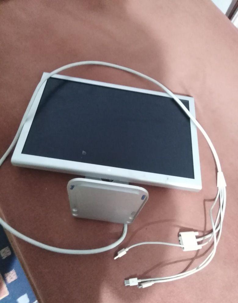 Vând monitor iPhone cinema display pentru piese
