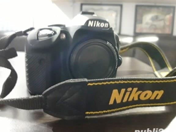 Vand Nikon D3200+grip+blitz Nissin+accesorii+cadou !