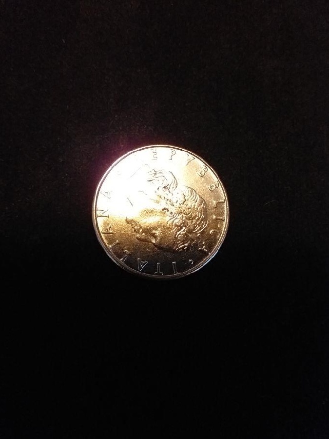 vand o moneda