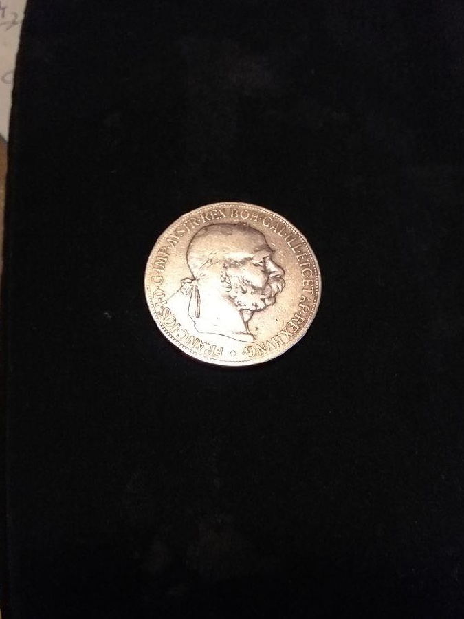 vand o moneda