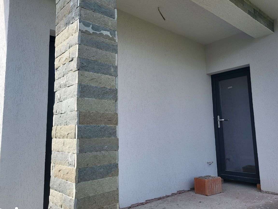 Vand o superba vila Mioveni