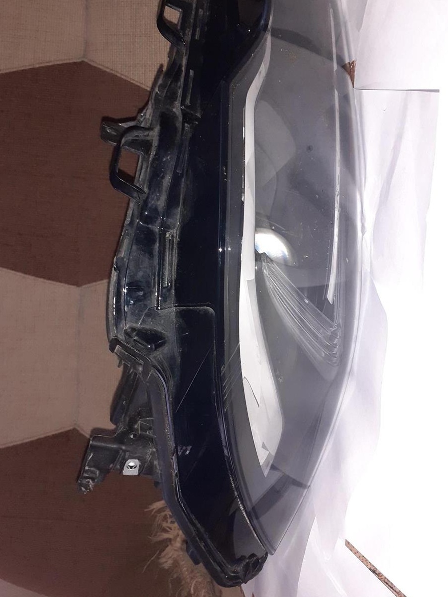 Vând oglinda opel astra stânga și far stâng 2017