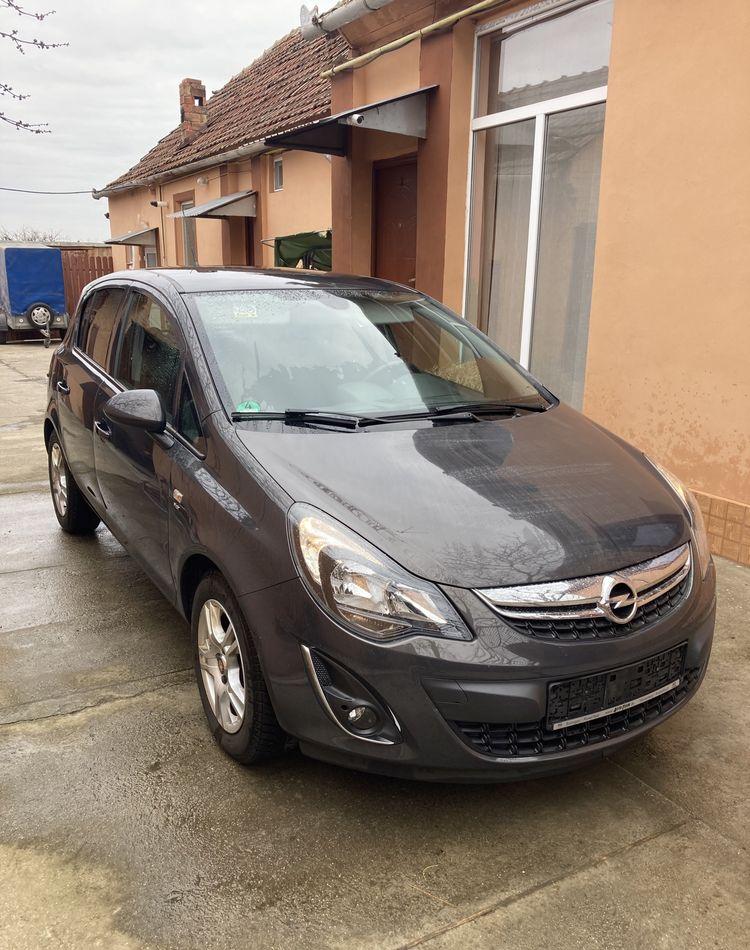 Vand opel corsa ,2014/05,1,4 Benzina,euro 5