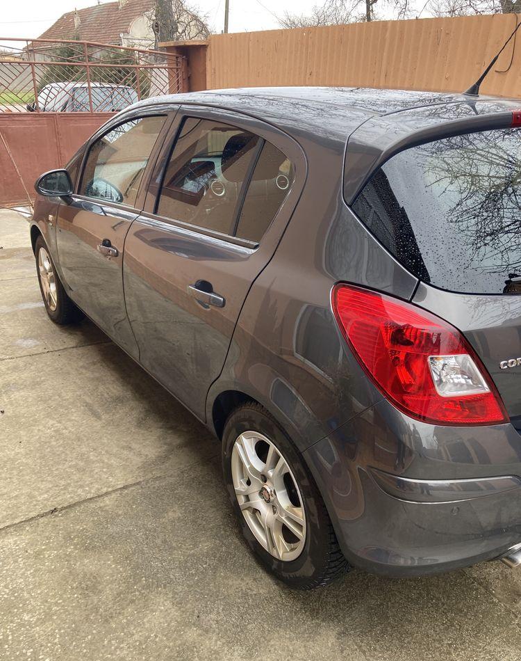 Vand opel corsa ,2014/05,1,4 Benzina,euro 5