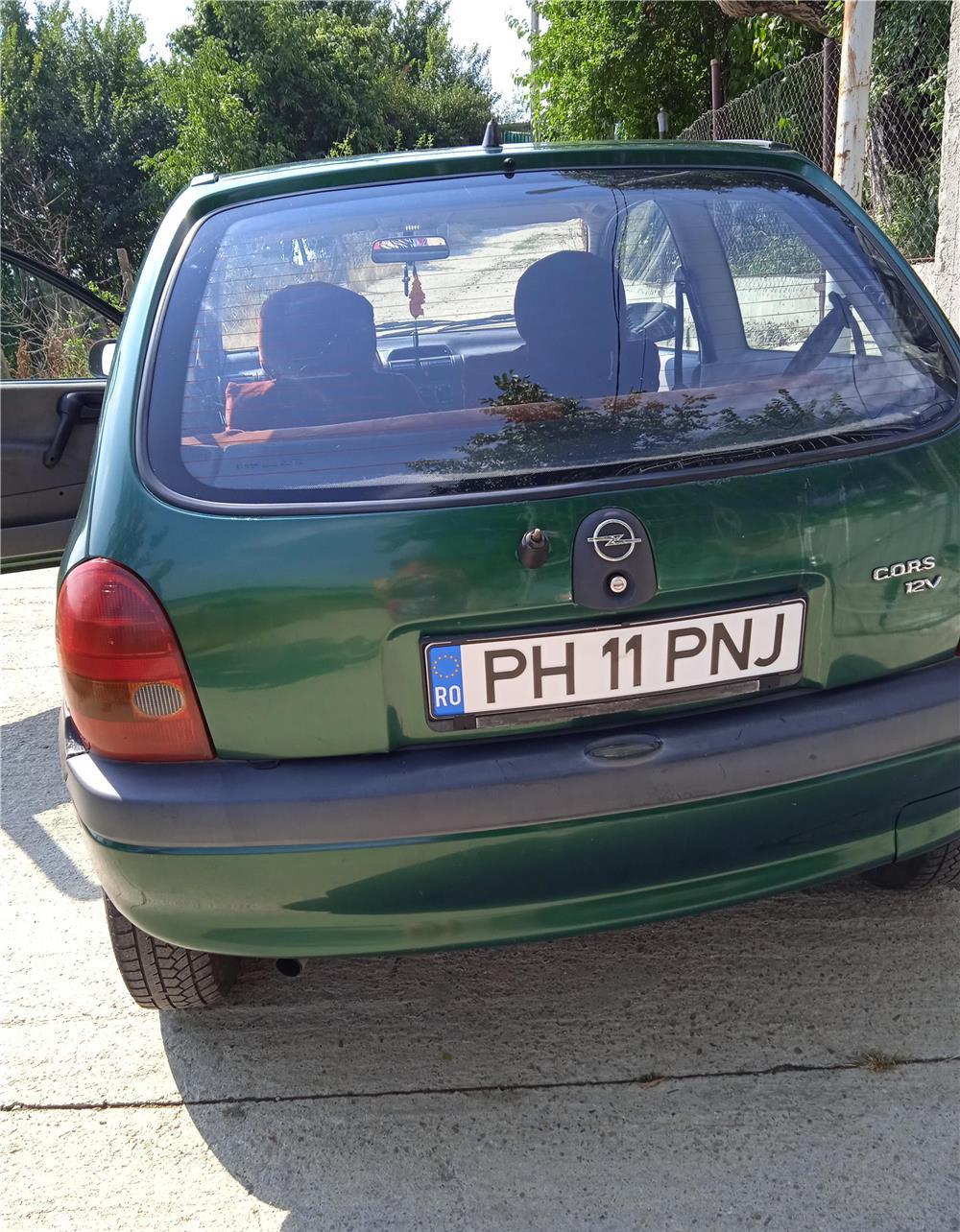 Vând Opel CORSA clasa B