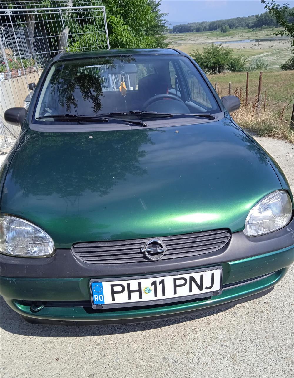 Vând Opel CORSA clasa B