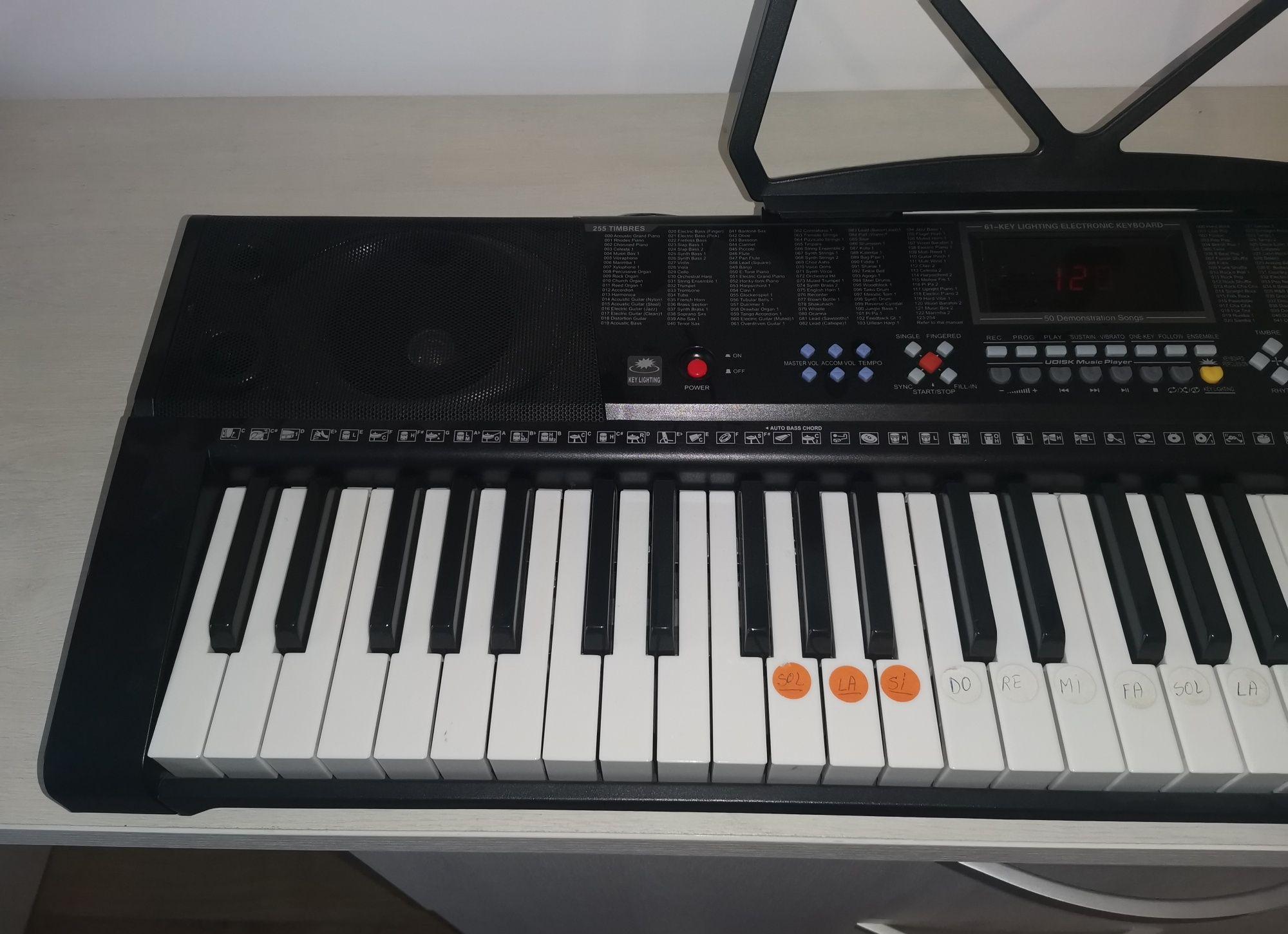 Vând ORGA Mk 2108