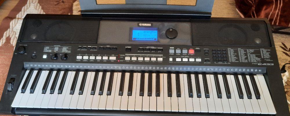 vând orgă yamaha psr E 433