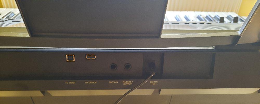 vând orgă yamaha psr E 433