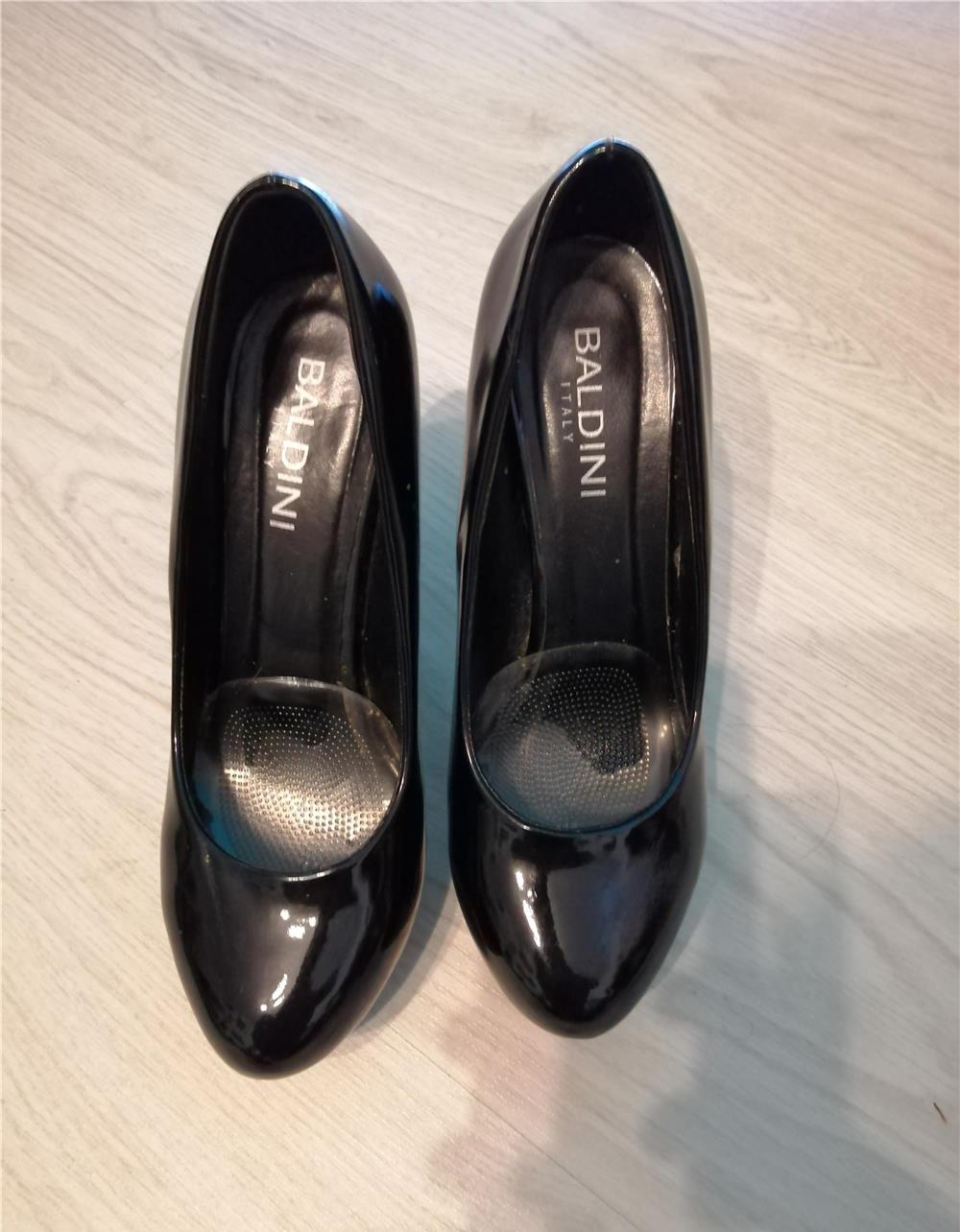 Vand pantofi dama