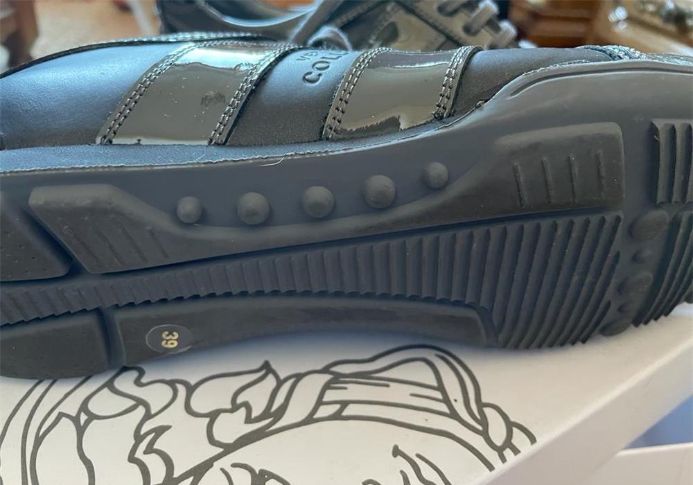 Vand pantofi piele sport noi originali Versace