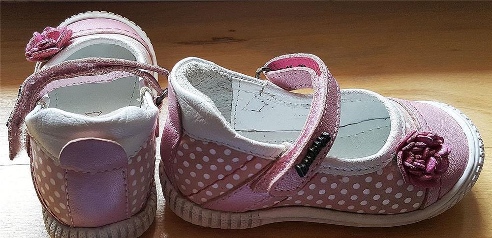 Vând papuci fete Lasocki Kids măr. 20