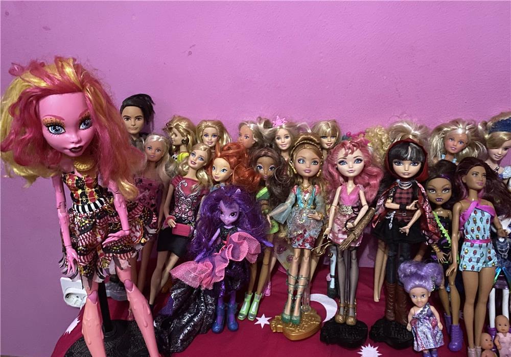 Vând păpuși originale:Barbie,My Little pony,Winx,Monster High,Disney,Steffi,etc