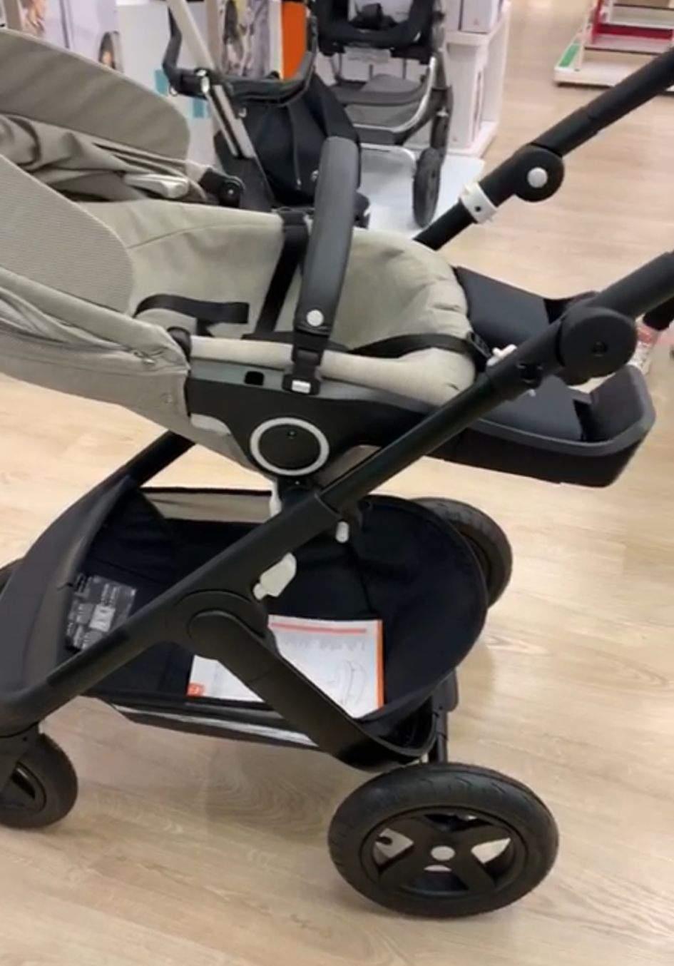 Vand Patut, Carucior, Tarc, Scaun Auto si Comoda pentru copii