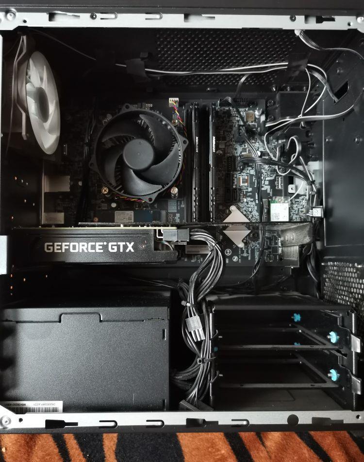 Vand pc gaming Predator orion 3000
