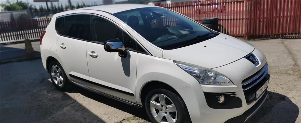 Vând Peugeot 3008