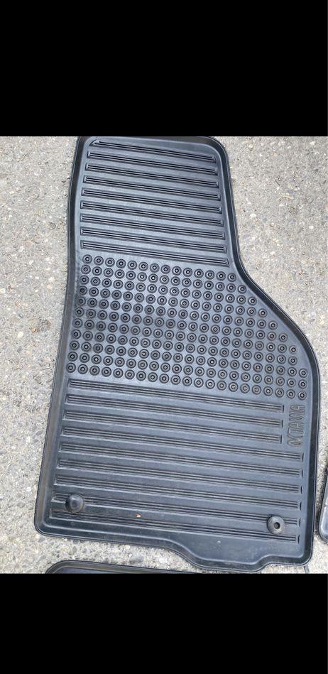 Vand presuri cauciuc skoda octavia