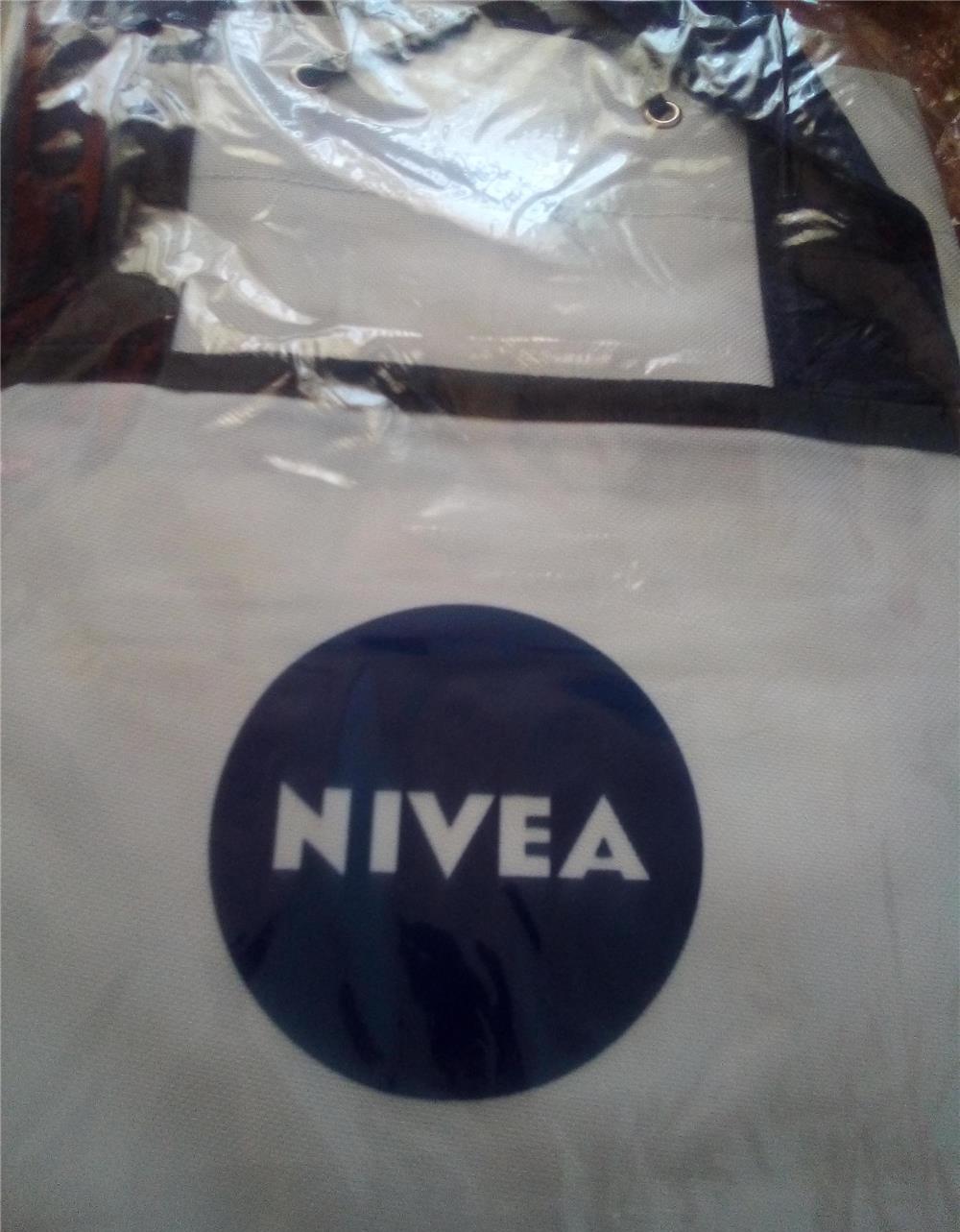 Vând prosoape Nivea