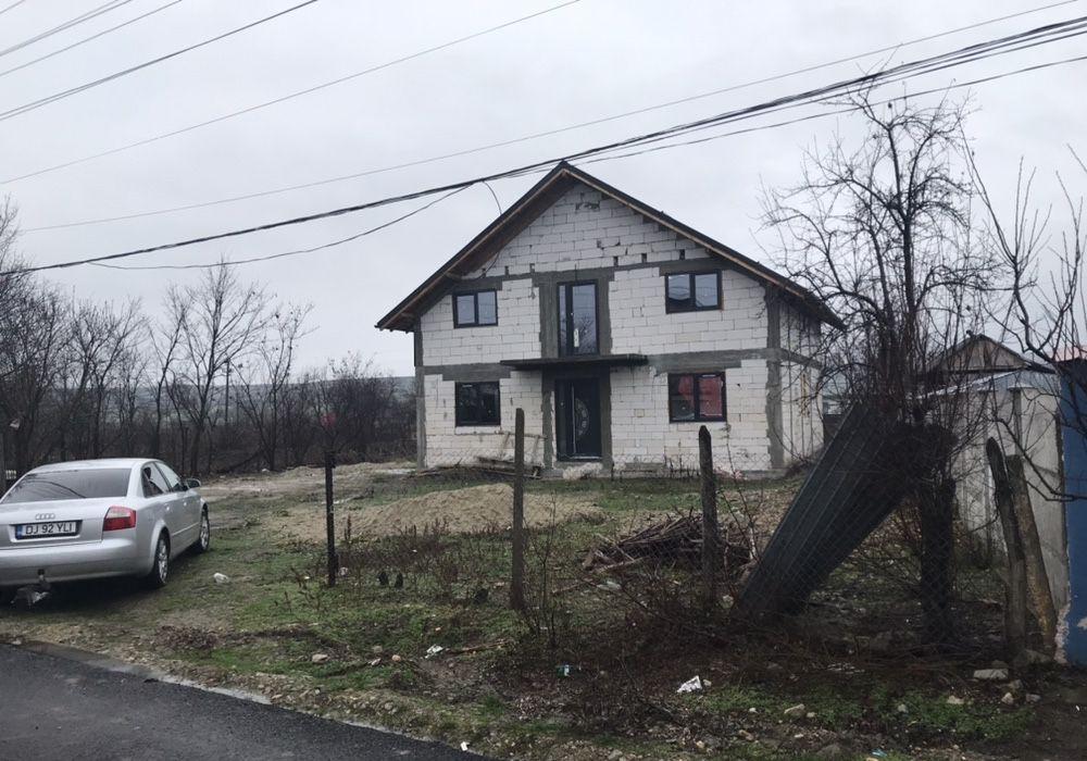 Vand /RATE/schimb cu apartament