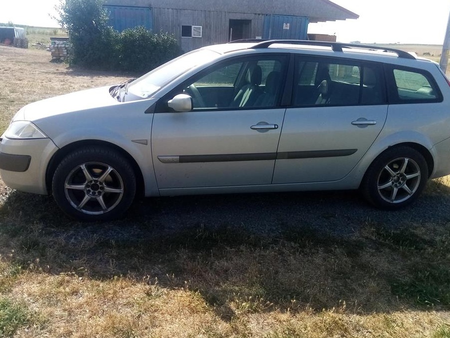 Vând Renaul Megane 2 1.9 diesel 2004