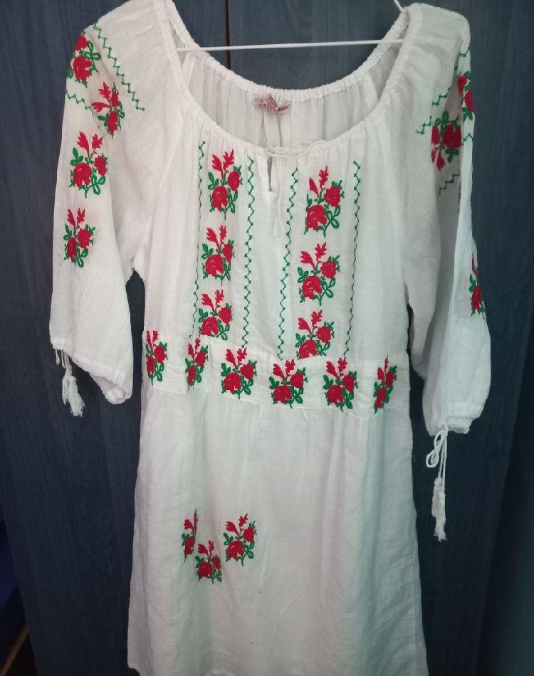 vand ,rochie