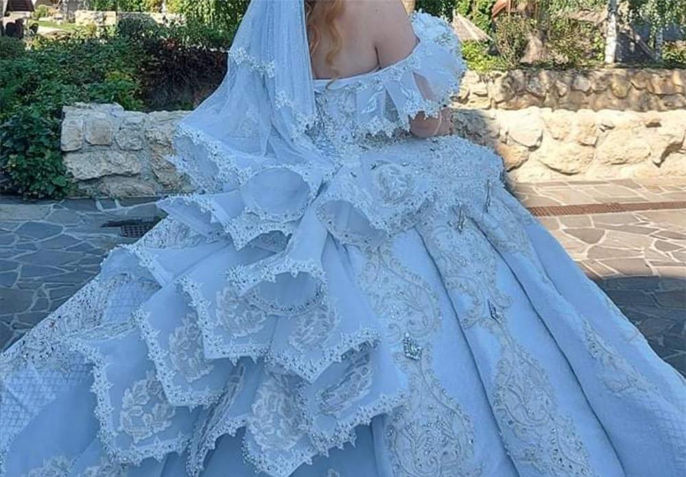 Vand rochie de mireasa din cristale swarovski