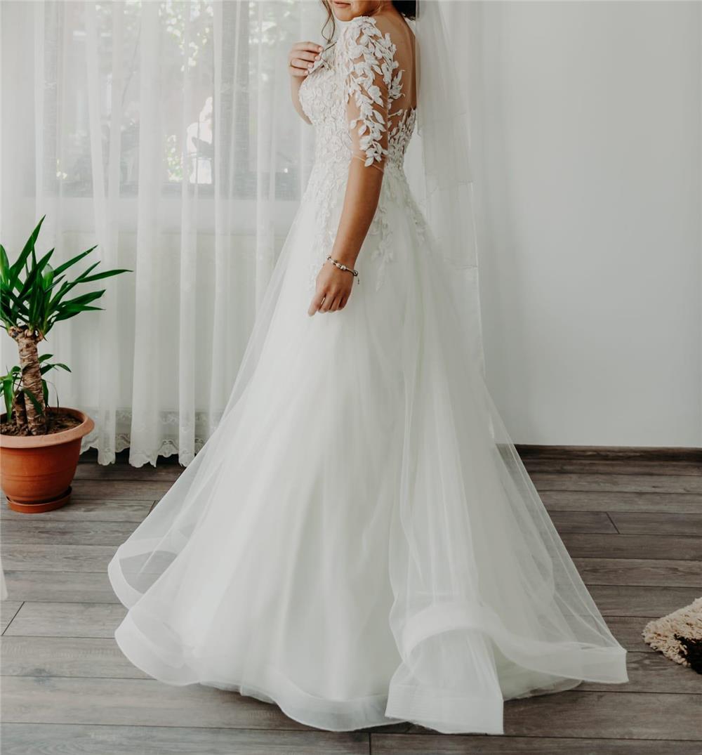 Vand rochie de mireasa model a-Line!