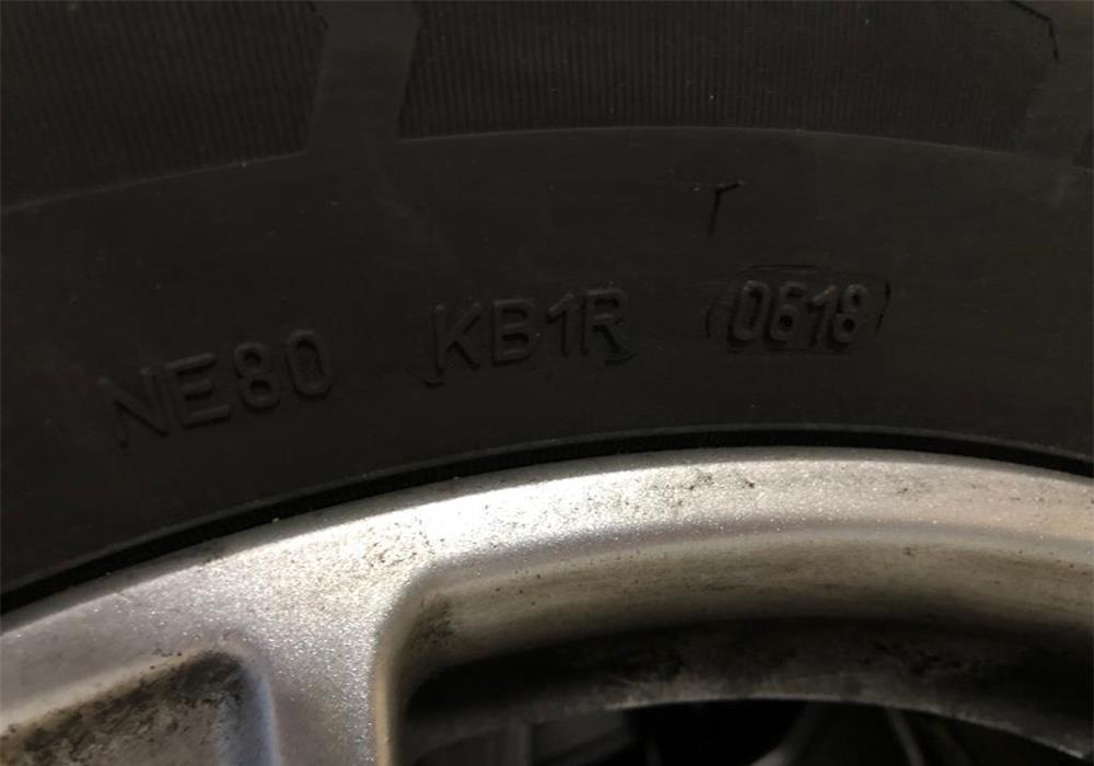 Vand Roti de Iarna Toyota Land Cruiser
