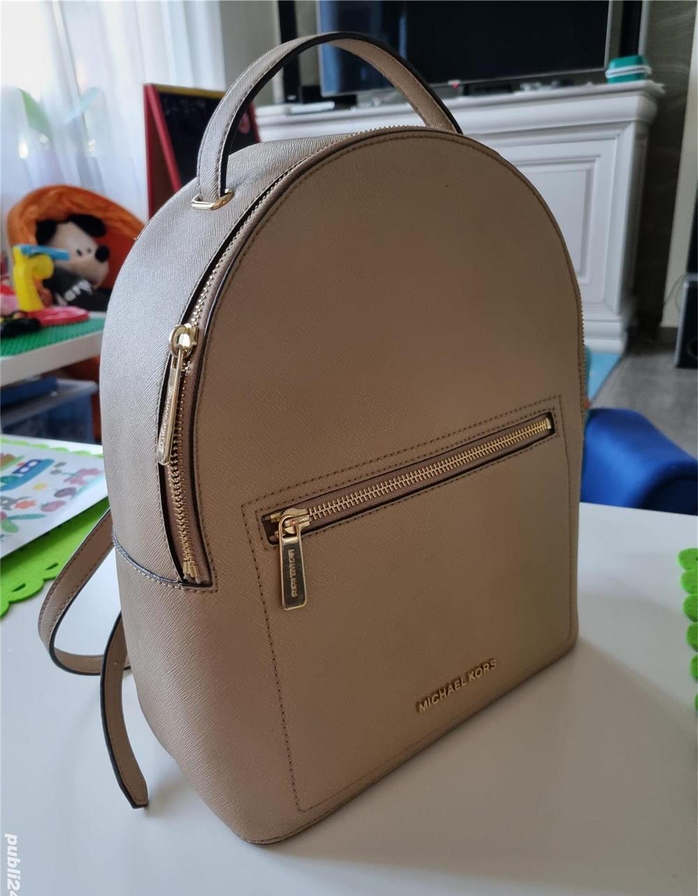 Vând rucsac Michael Kors piele,stare f bună