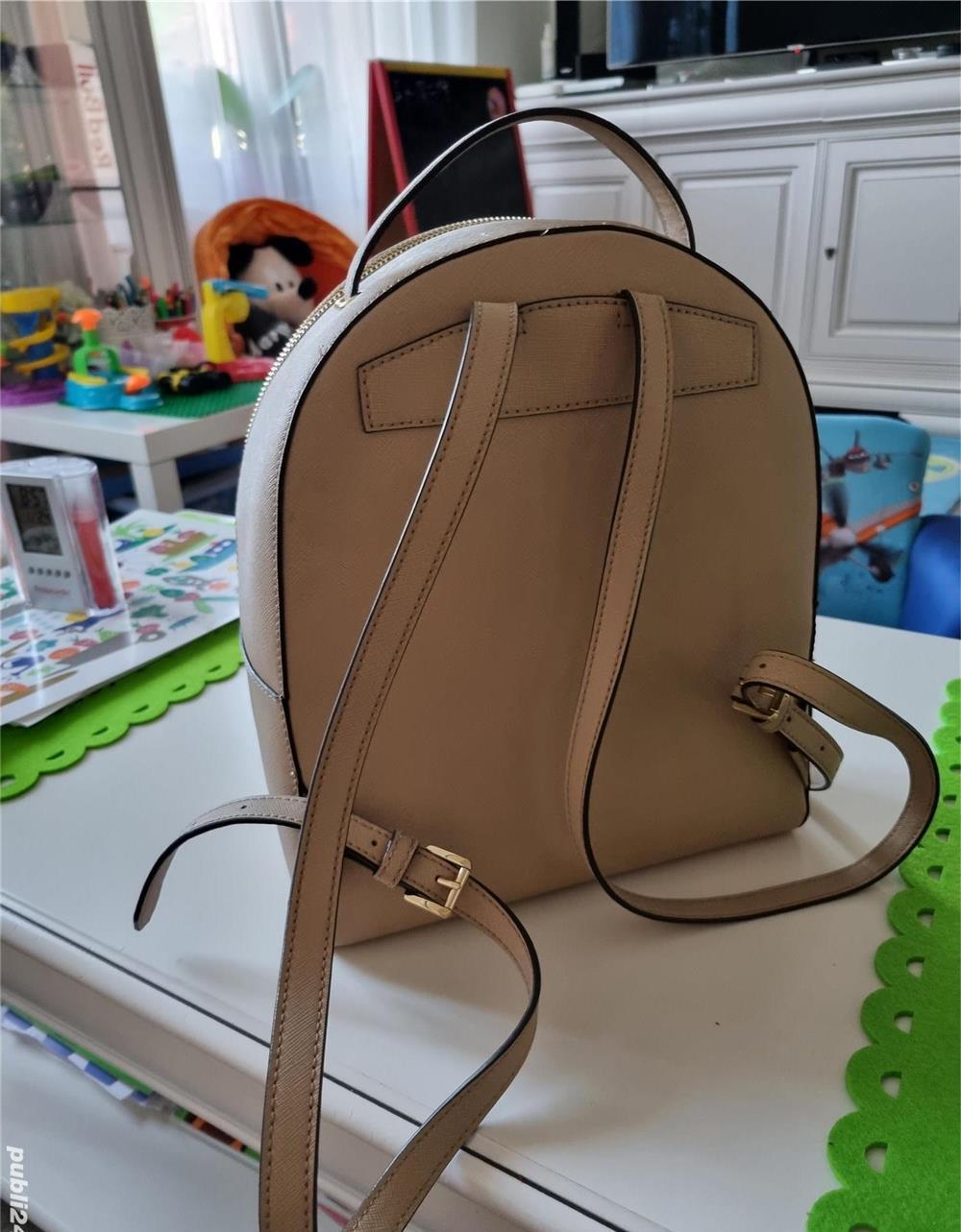 Vând rucsac Michael Kors piele,stare f bună